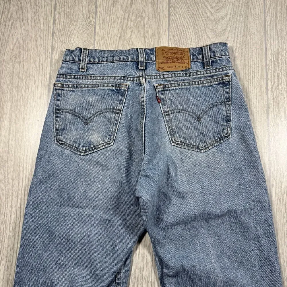 Vtg 90s Levi’s 550 Relaxed Taper Jeans Mens34x30 (fits 32x30) Made in USA Light